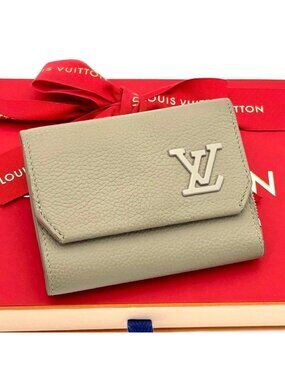 Louis Vuitton Wallet Aerogram Portefeuille Pilot Green